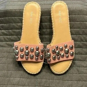Nine West Metal Studded Pink Fabric Slides Sandals Sz 7.5 Beven2 Espadrille